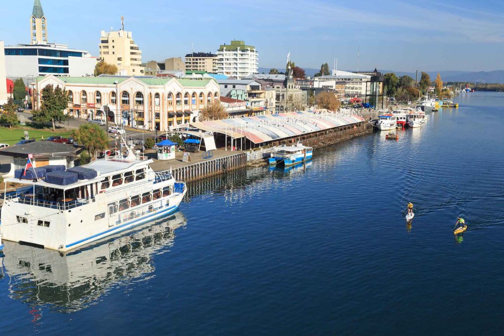 Isla Teja y Mercado Fluvial