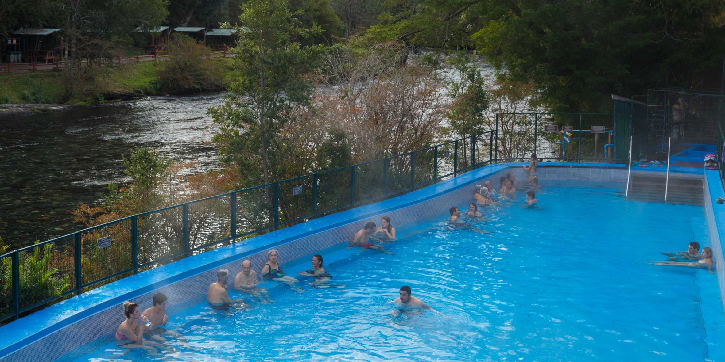 Anticura y Aguas Calientes