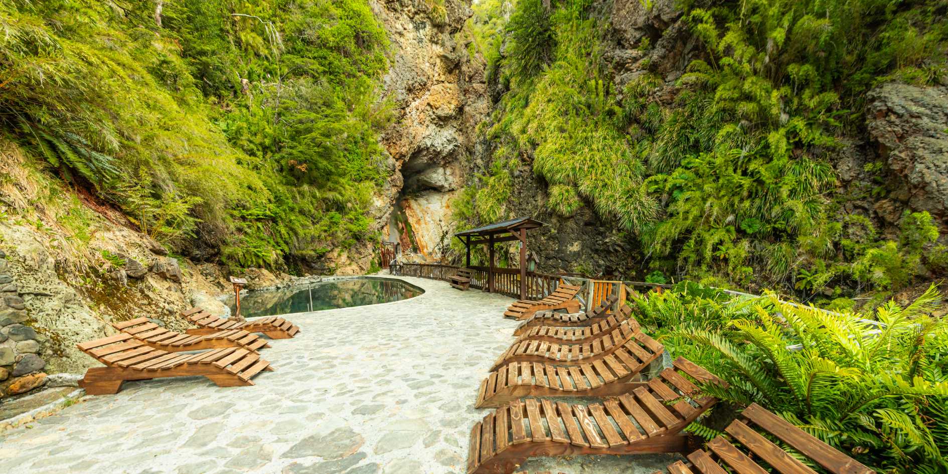 Thermal relaxation in the heart of the park